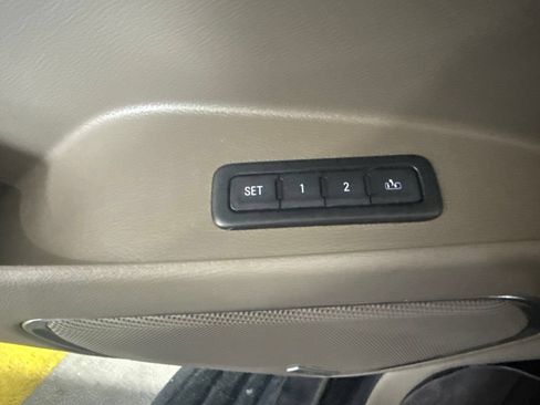 Used 2017 Chevrolet Tahoe LT RWD image 16