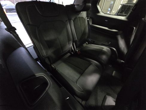 New 2025 Jeep Grand Cherokee L Altitude image 13