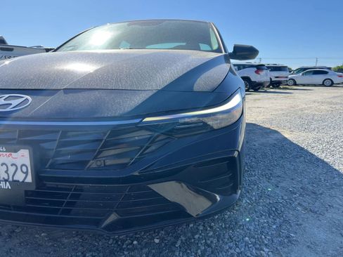 Used 2024 Hyundai Elantra SEL w/ Convenience Package image 9