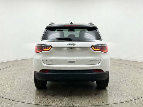 Used 2025 Jeep Compass Limited image 7