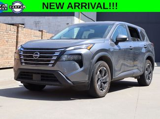 Used 2024 Nissan Rogue SV FWD video 1
