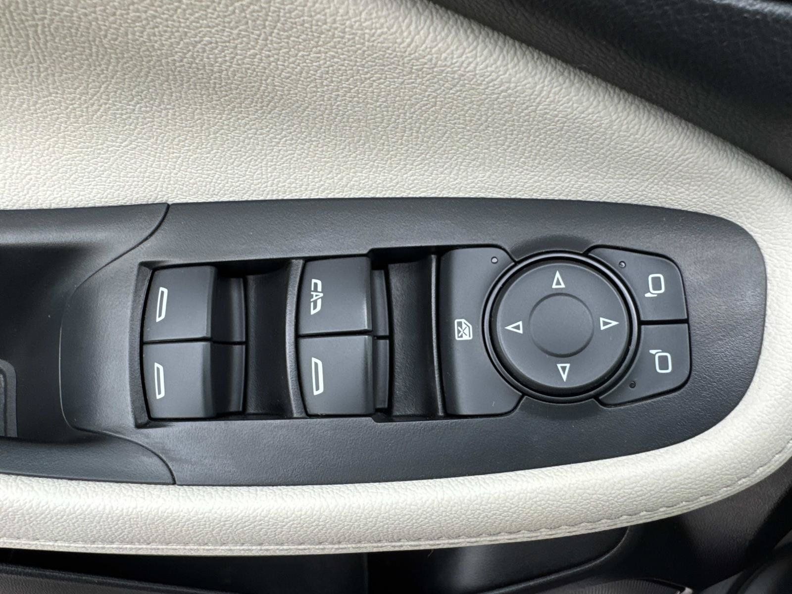 Used 2023 Buick Encore GX Preferred w/ Cold Weather Comfort Package FWD image 20