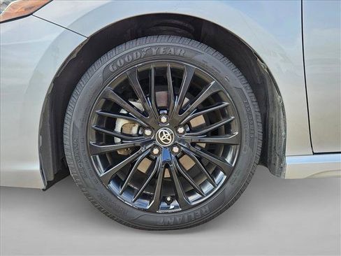 Used 2020 Toyota Camry SE FWD image 22