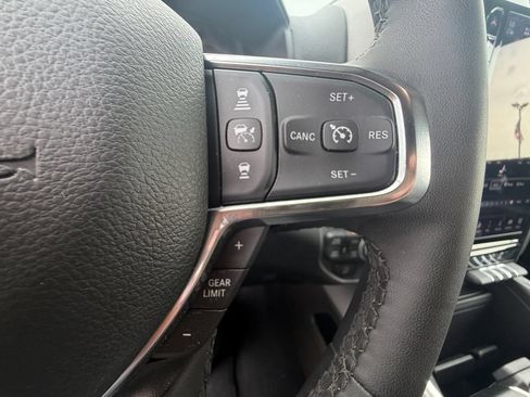 Used 2026 RAM 1500 Laramie AWD/4WD image 17