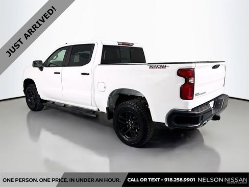 Used 2023 Chevrolet Silverado 1500 LT Trail Boss w/ Convenience Package II AWD/4WD image 7