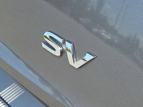 Used 2022 Nissan Rogue SV FWD image 8