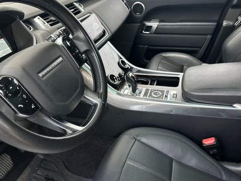 Used 2020 Land Rover Range Rover Sport HSE image 14