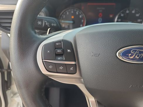 Used 2020 Ford Explorer XLT RWD image 29