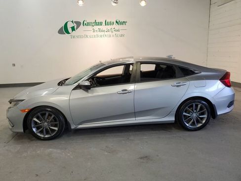 Used 2019 Honda Civic EX image 3