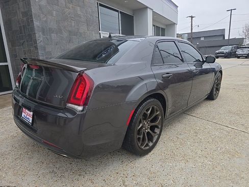 Used 2017 Chrysler 300 S w/ S Model Appearance Package image 10