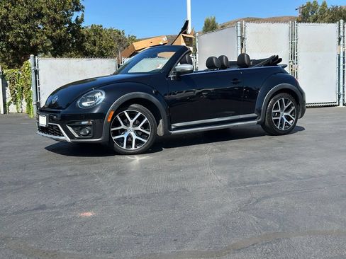 Used 2017 Volkswagen Beetle 1.8T Dune FWD image 1