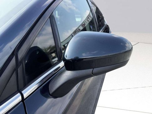 Used 2020 Ford Fusion SE image 12