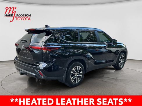 Used 2026 Toyota Highlander XLE AWD/4WD image 9