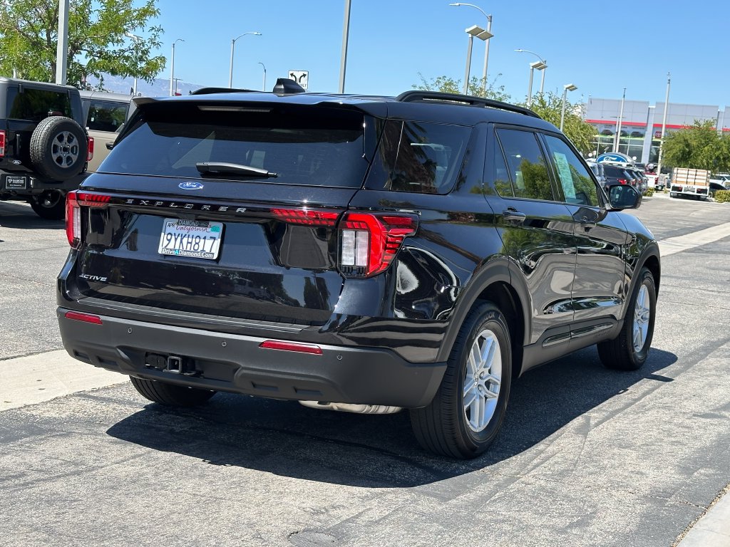 Used 2026 Ford Explorer Active RWD image 7