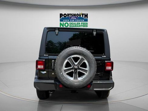 Used 2020 Jeep Wrangler Unlimited Sahara AWD/4WD image 27