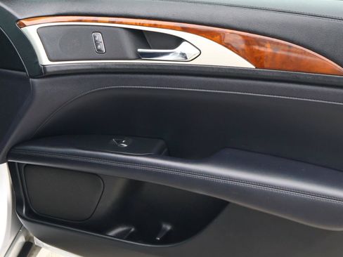 Used 2018 Lincoln MKZ Select w/ Select Plus Package FWD image 16