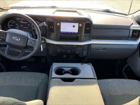 Used 2025 Ford F350 XLT image 13