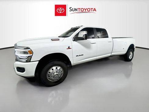 Used 2023 RAM 3500 Laramie AWD/4WD image 9