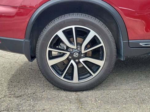 Used 2019 Nissan Rogue SL w/ Premium Package AWD/4WD image 5