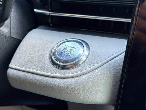 New 2026 Lincoln Nautilus Premier w/ Jet Appearance Package AWD/4WD image 19
