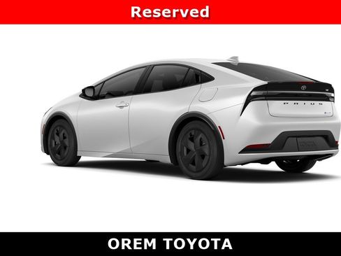 New 2027 Toyota Prius Plug-In Hybrid FWD image 6