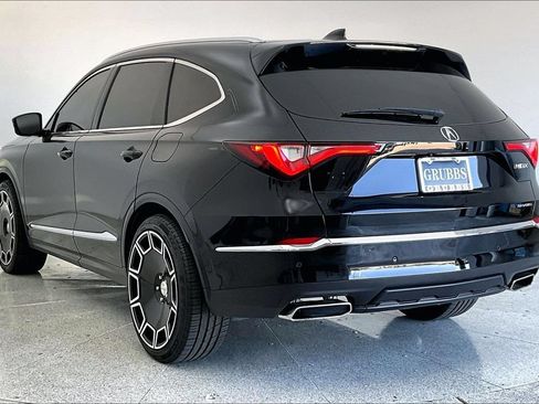 Used 2023 Acura MDX SH-AWD w/ Advance Package image 14