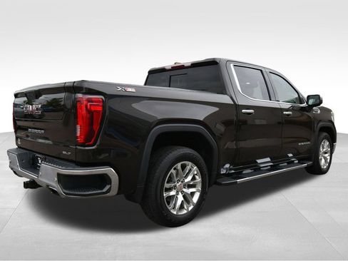 Used 2020 GMC Sierra 1500 SLT w/ SLT Premium Plus Package AWD/4WD image 9