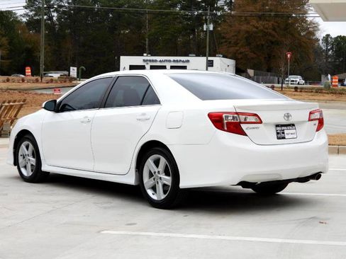 Used 2012 Toyota Camry SE image 19