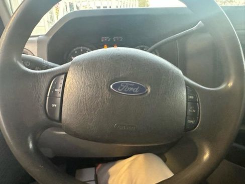 Used 2011 Ford E-150 and Econoline 150 w/ Commercial Cargo Van Pkg image 9