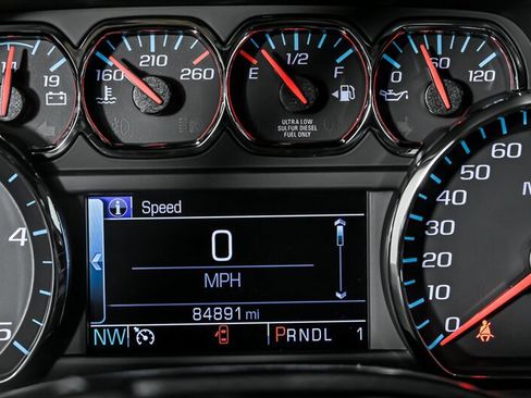 Used 2018 Chevrolet Silverado 2500 LT image 23