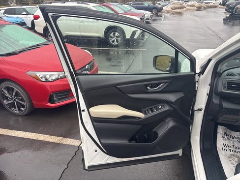 Used 2023 Subaru Ascent Premium w/ Convenience Package image 20