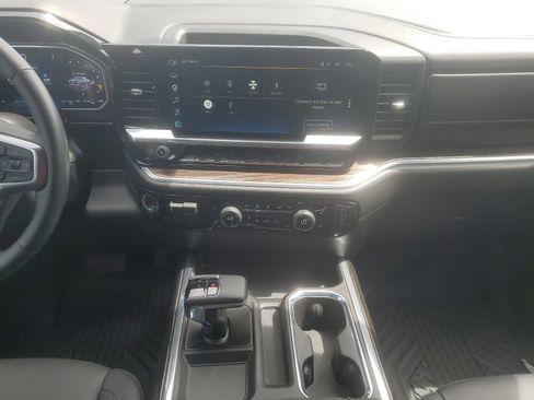 Certified 2026 Chevrolet Silverado 1500 RST w/ All Star Edition Plus AWD/4WD image 10
