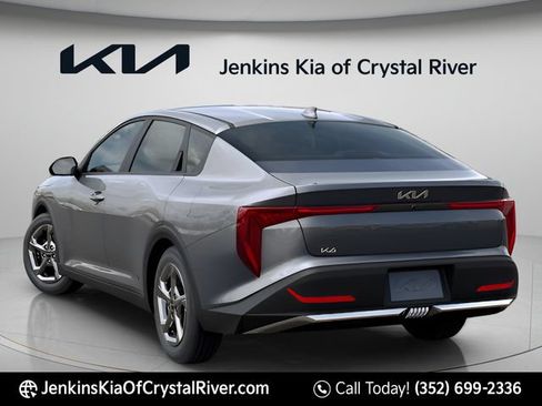 New 2026 Kia K4 FWD image 10