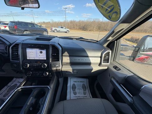 Used 2019 Ford F250 XLT w/ XLT Value Package image 26