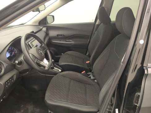 Used 2021 Nissan Kicks S image 17