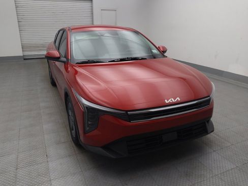 Used 2025 Kia K4 FWD image 14