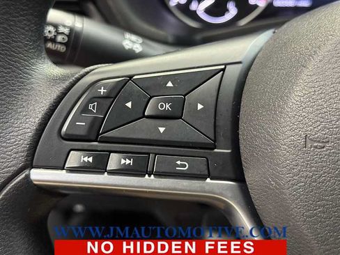 Used 2024 Nissan Sentra SV FWD image 36