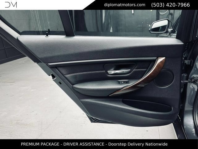 Used 2017 BMW 320i Sedan RWD image 26