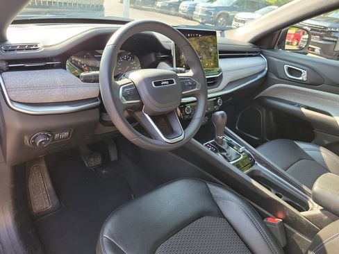 Used 2024 Jeep Compass Latitude AWD/4WD image 21