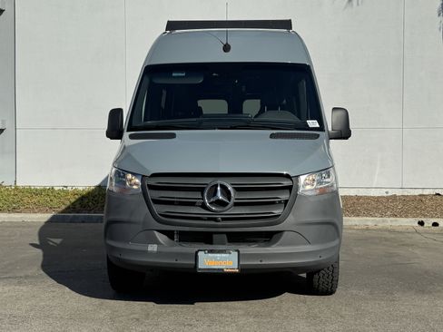 Used 2023 Mercedes-Benz Sprinter 2500 image 5