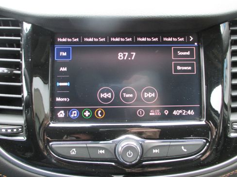 Used 2022 Chevrolet Trax LT w/ Sport Edition image 16