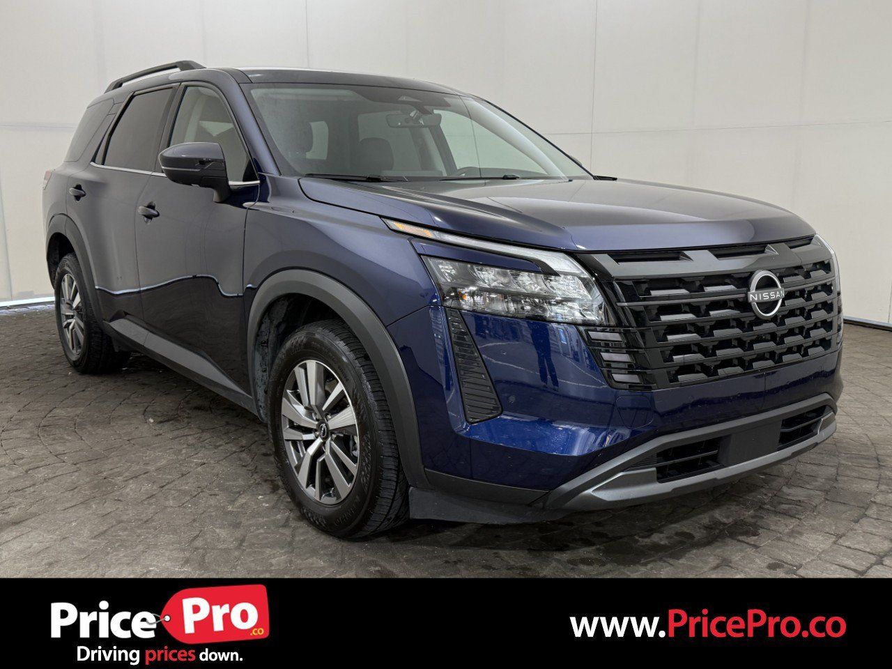 Used 2026 Nissan Pathfinder SL AWD/4WD image 1