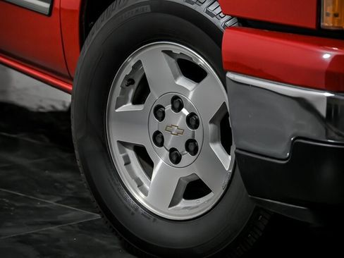 Used 2006 Chevrolet Silverado 1500 LT w/ Light Duty Power Package image 3