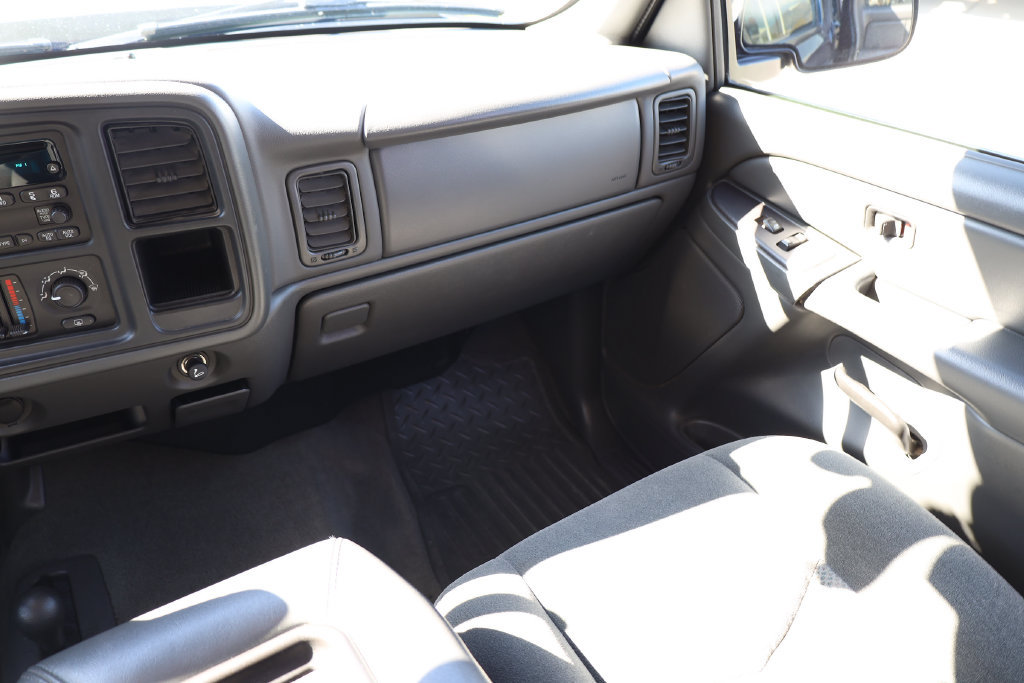 Used 2006 Chevrolet Silverado 1500 LT w/ Light Duty Power Package AWD/4WD image 20