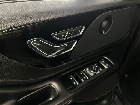 Used 2024 Lincoln Aviator Reserve image 24