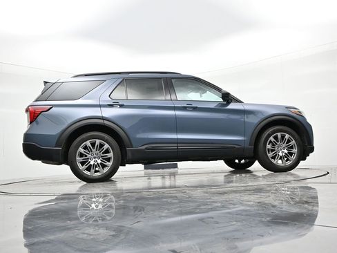 New 2026 Ford Explorer Active w/ Active Comfort Package image 25