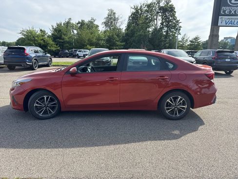 Used 2022 Kia Forte LXS FWD image 6