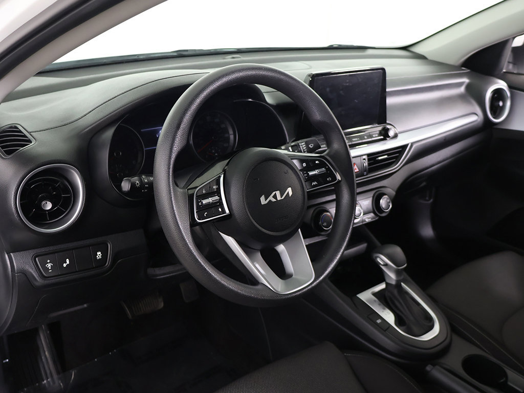 Used 2024 Kia Forte LXS w/ LXS Technology Package FWD image 24