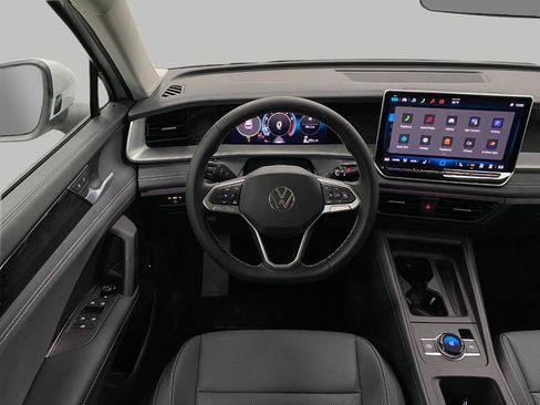 New 2026 Volkswagen Tiguan SE AWD/4WD image 13