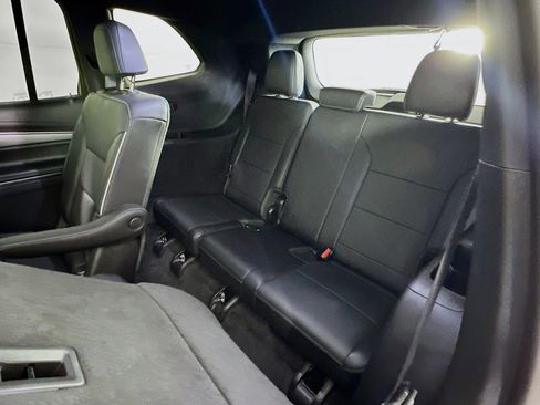 Used 2025 Buick Enclave Preferred image 29